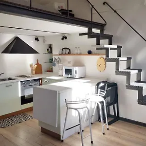 Appartamento Loft In The Center For 3 People, Sanremo